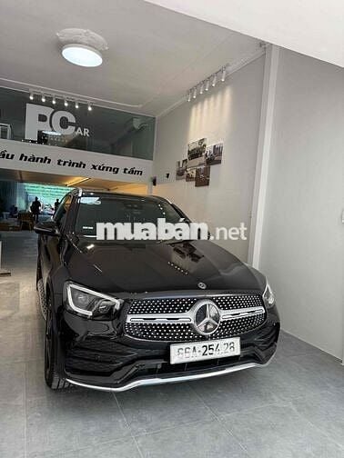 Mercedes Benz GLC 300 4MATIC 2021 Màu Đen