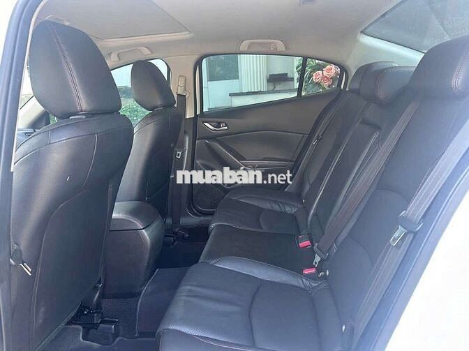 Mazda 3 2016 1.5 AT Sedan - 69000 km
