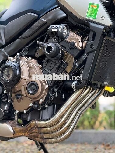Honda CB650R 2021 xe đi cực ít