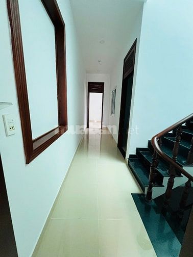 Kẹt tiền bán gấp nhà mặt tiền giá cực tốt 1tr2L 5x22, 7 đg Nguyễn Thị 