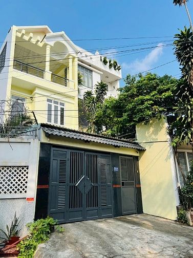 Kẹt tiền bán gấp nhà mặt tiền giá cực tốt 1tr2L 5x22, 7 đg Nguyễn Thị 