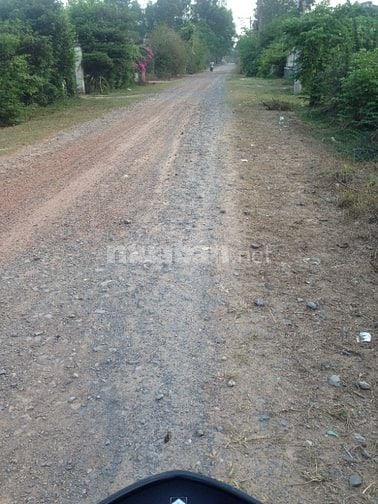 Vĩnh Thanh Nhơn Trạch hẻm 1 xẹc đg nhà nước xe hơi,lô gốc  2,2 tỷ/820m