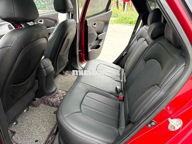 Hyundai Tucson 2011 2.0 AT 4WD - 140000 km