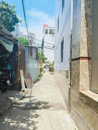 Nhà Hoàng Quốc Việt Q.7 2 tầng, 4x10m  – Mới, Chỉ Việc Xách Vali Vào ở