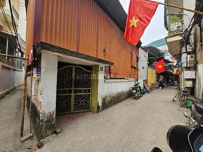 CẦN TIỀN BÁN GẤP . ĐẤT LA PHÙ. 143M2