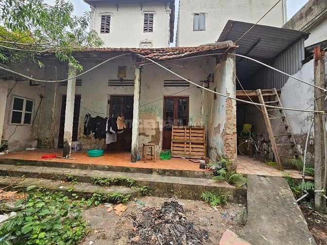 CẦN TIỀN BÁN GẤP . ĐẤT LA PHÙ. 143M2