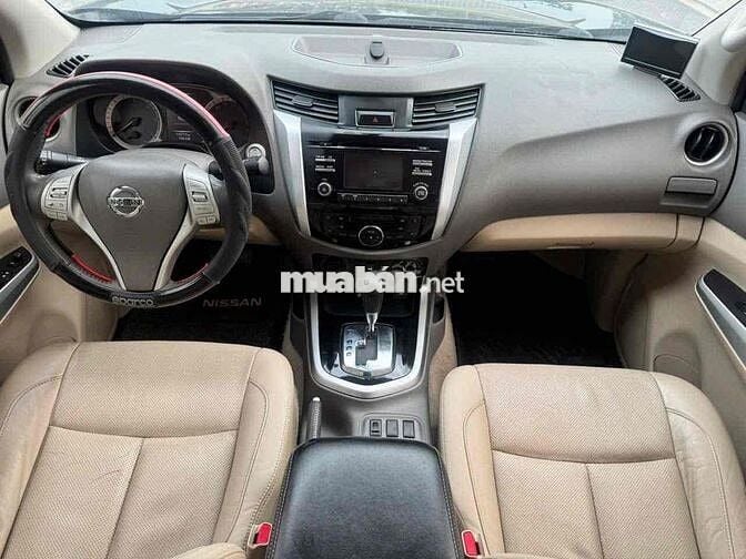 Nissan Navara 2017 VL 2.5 AT 4WD - 11000 km