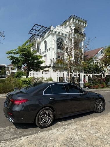 Mercedes Benz C Class 2022 C300 AMG - 14000 km