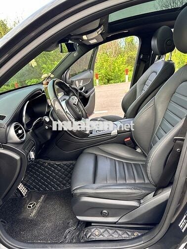 Bán Mercedes GLC 300 4MATIC,đời 2022