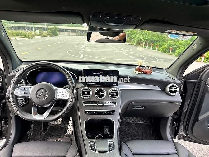 Bán Mercedes GLC 300 4MATIC,đời 2022