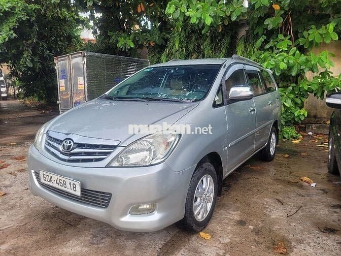 Toyota Innova 2010 V - 130 km