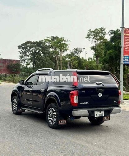 Nissan Navara 2017 VL 2.5 AT 4WD - 11000 km
