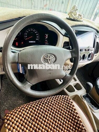 Toyota Innova 2010 V - 130 km