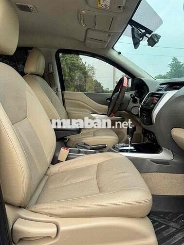 Nissan Navara 2017 VL 2.5 AT 4WD - 11000 km