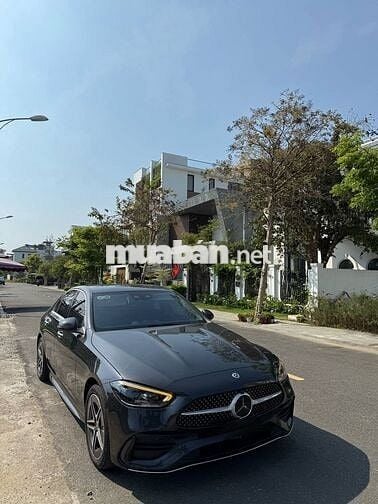Mercedes Benz C Class 2022 C300 AMG - 14000 km