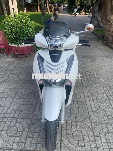 shvn 150 abs màu Trắng đk 2018 odo 18.000