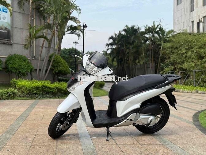 SH125i VN Form Ý Trắng Đen Sporty Date 2010 BSTP