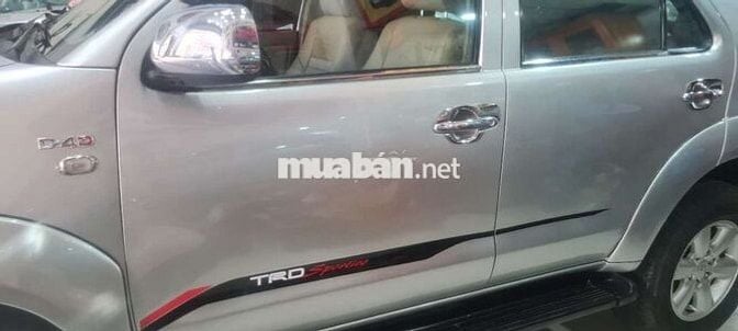Toyota Fortuner 2010 2.5G - máy dầu