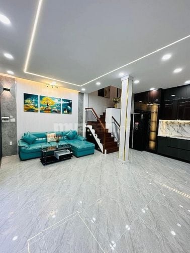 Nhà mặt tiền kinh doanh đường Bình Phú, Quận 6. Khu dân đông đúc