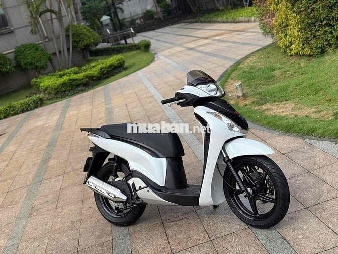 SH125i VN Form Ý Trắng Đen Sporty Date 2010 BSTP
