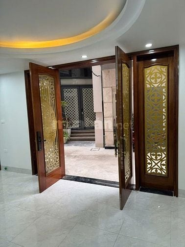 Cần bán căn nhà số 7 Ngõ 12/85 Đào Tấn, nhà xây mới 7 tầng thang máy