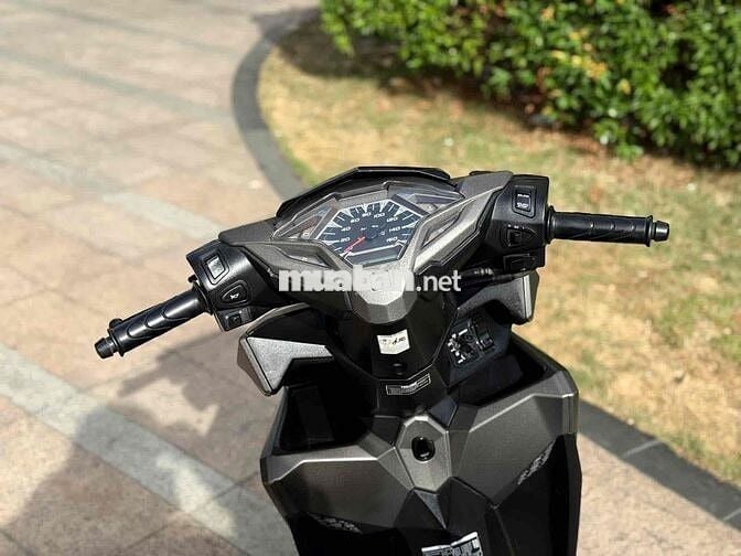 Vario 150i Vàng Cát Form cũ date 2018 BSTP lướt