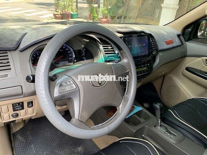Gia đình cần bán xe Toyota Fortuner bản V full