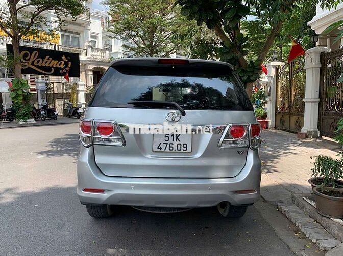 Gia đình cần bán xe Toyota Fortuner bản V full
