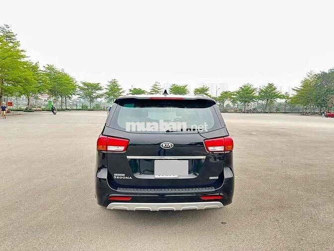 Kia Sedona 2017 2.2L DATH - 97000 km