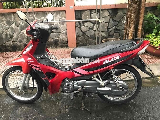 Honda wave blade máy còn nguyên êm GTDD cần bán