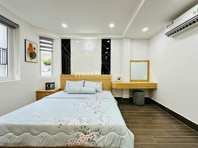 Bán nhà 4,5 tầng hẻm 4.5m full nội thất Phạm Văn Chiêu p8 giá 5.xx