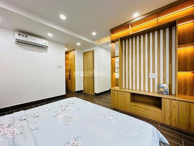 Bán nhà 4,5 tầng hẻm 4.5m full nội thất Phạm Văn Chiêu p8 giá 5.xx