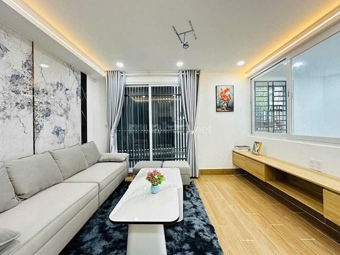 Bán nhà 4,5 tầng hẻm 4.5m full nội thất Phạm Văn Chiêu p8 giá 5.xx