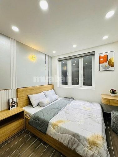 Bán nhà 4,5 tầng hẻm 4.5m full nội thất Phạm Văn Chiêu p8 giá 5.xx