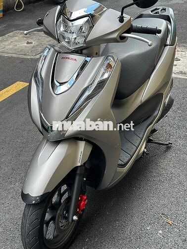 lead 125 bạc nhám 2024