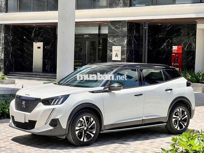 Peugeot 2008 2022 GT Line 1.2 AT - 26000 km