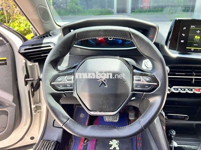 Peugeot 2008 2022 GT Line 1.2 AT - 26000 km