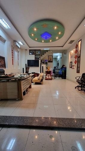 Bán gấp nhà 3 tầng, chợ Khiết Tâm, Bình Chiểu-Thủ Đức.