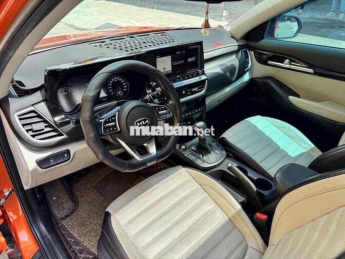 Kia Seltos 2020 1.4L Premium  - 460000 km