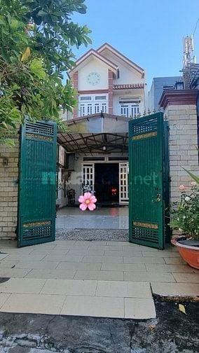 Bán gấp nhà 3 tầng, chợ Khiết Tâm, Bình Chiểu-Thủ Đức.