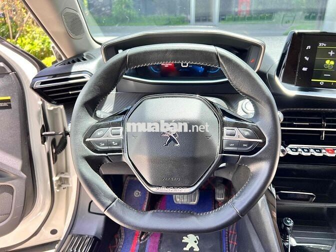Peugeot 2008 2021 GT Line 1.2 AT - 26000 km