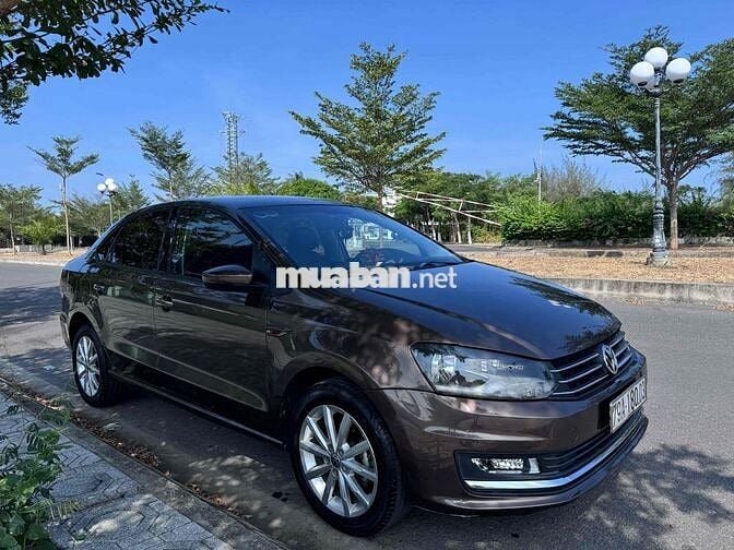 Volkswagen Polo 2017 1.6 Sedan - 78000 km