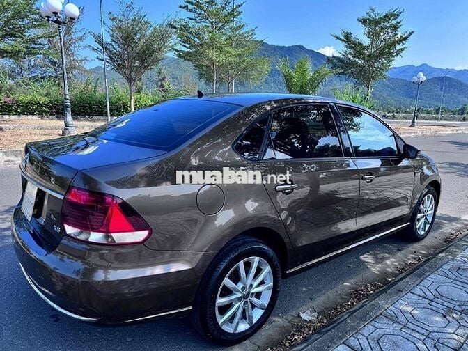 Volkswagen Polo 2017 1.6 Sedan - 78000 km