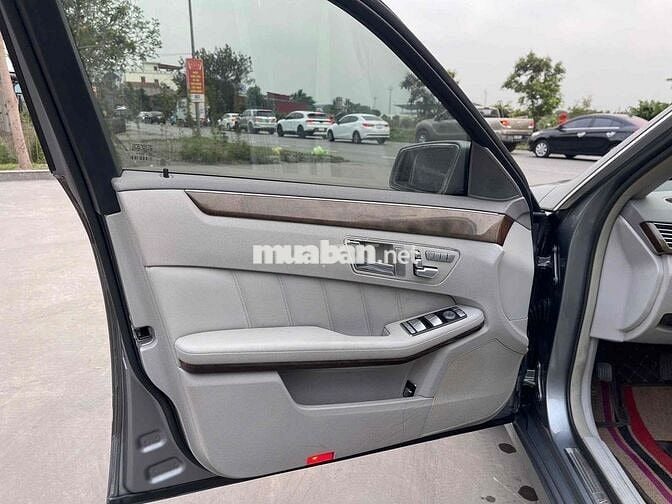 Mercedes Benz E Class 2009 - 150000 km