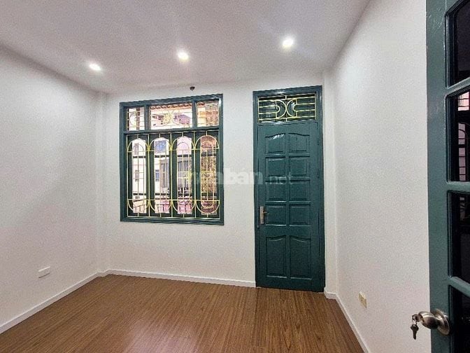 NHÀ ĐẸP 4 NGỦ NGÕ Ô TÔ NHỎ, NGÕ THÔNG, KINH DOANH