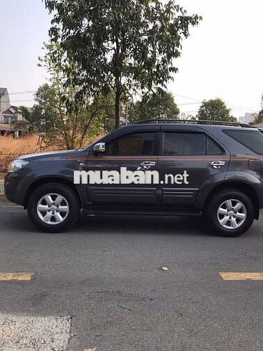 Toyota Fortuner 2011 2.5G - 92000 km