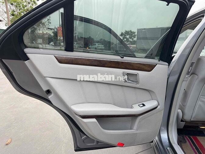 Mercedes Benz E Class 2009 - 150000 km