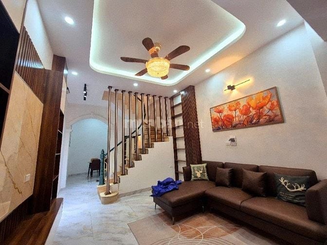 NHÀ ĐẸP 4 NGỦ NGÕ Ô TÔ NHỎ, NGÕ THÔNG, KINH DOANH