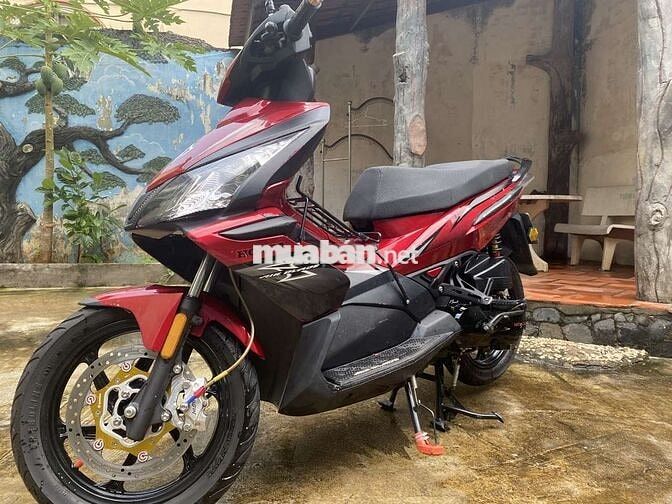 Xe ab 110 lên đầu thái