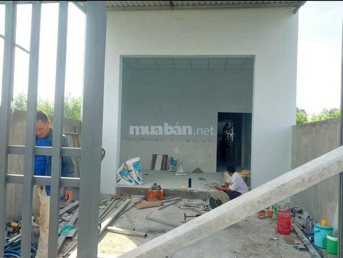 Kẹt tiền nên bán căn nhà 122m2 ở xã Tân Phú Trung - Củ Chi giá 720 tri